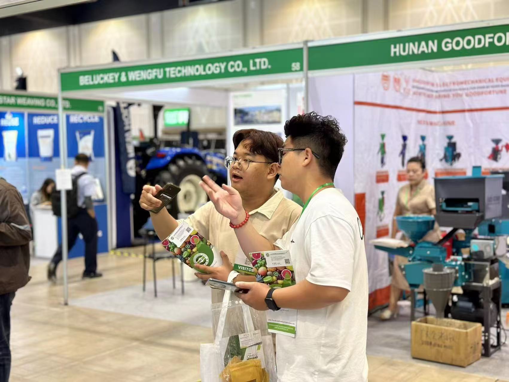 Shandong Huayuan Humic Acid convida os clientes a entrar em contato conosco Exposição Internacional de Máquinas Agrícolas da Tailândia 2024 Shandong Huayuan Humic Acid convida os clientes a entrar em contato conosco Exposição Internacional de Máquinas Agrícolas da Tailândia 2024